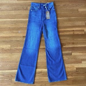 Madewell 11” High Rise Flare Jeans in Mackey Wash